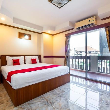 Reddoorz Navin Mansion 3 Pattaya Hotel Bagian luar foto