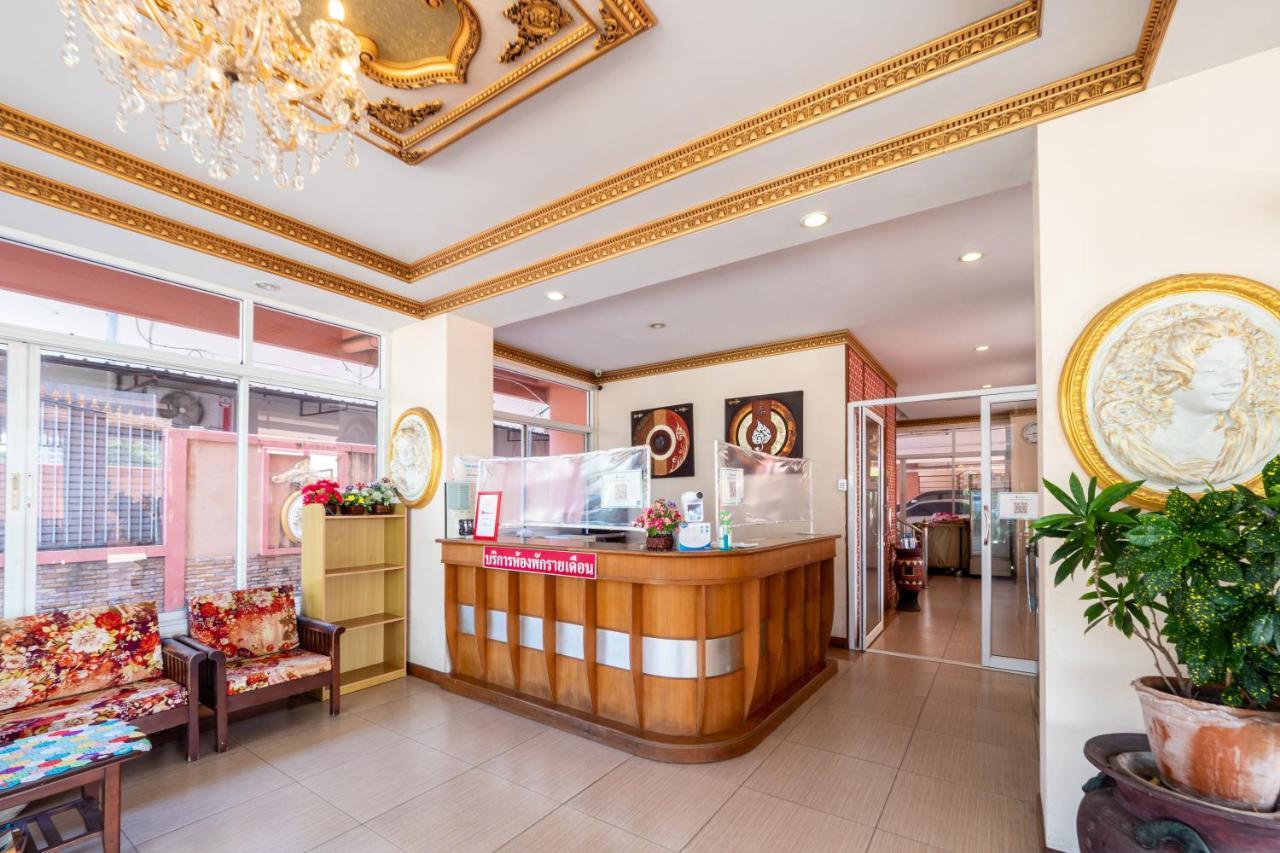 Reddoorz Navin Mansion 3 Pattaya Hotel Bagian luar foto
