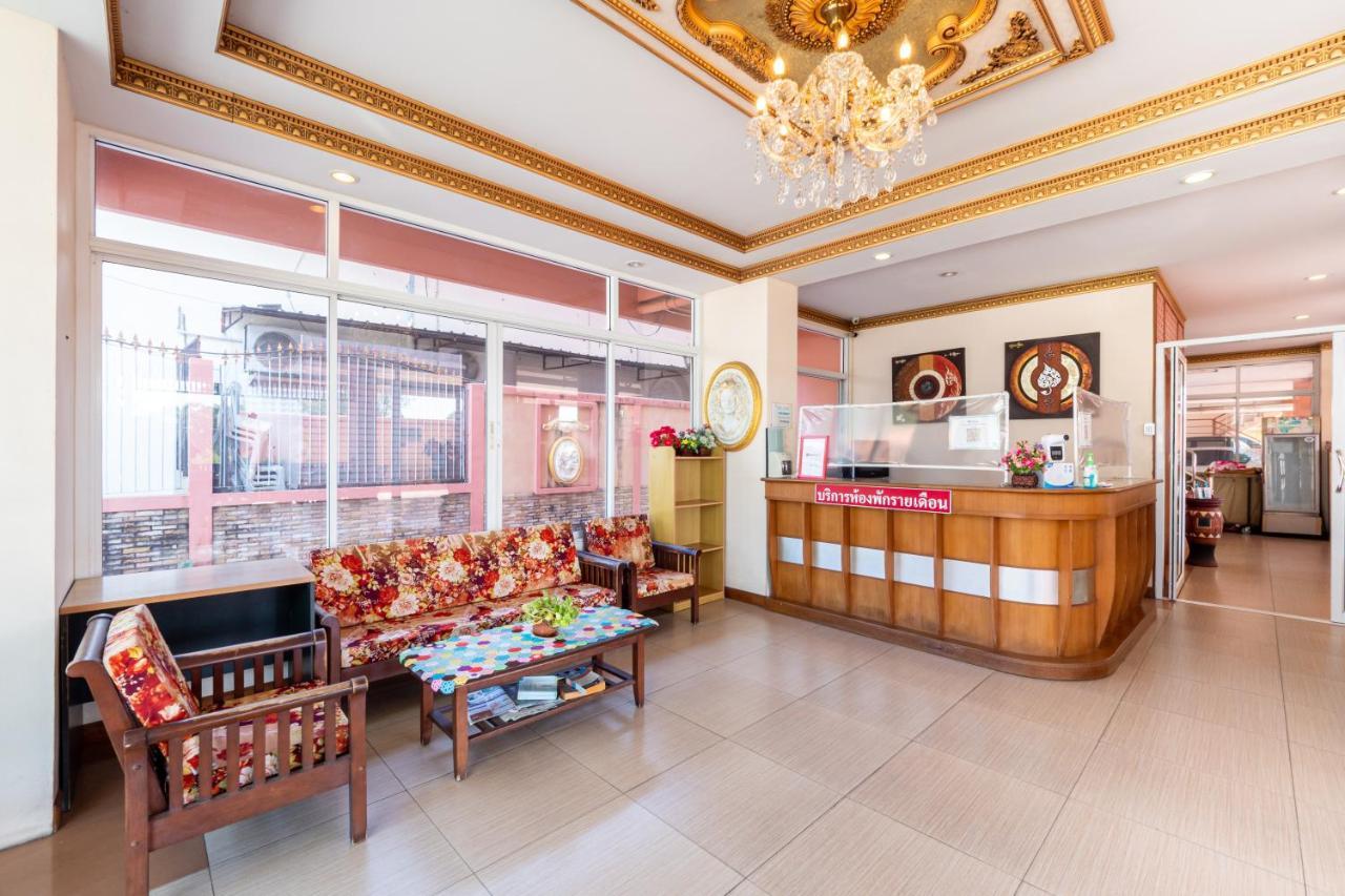 Reddoorz Navin Mansion 3 Pattaya Hotel Bagian luar foto