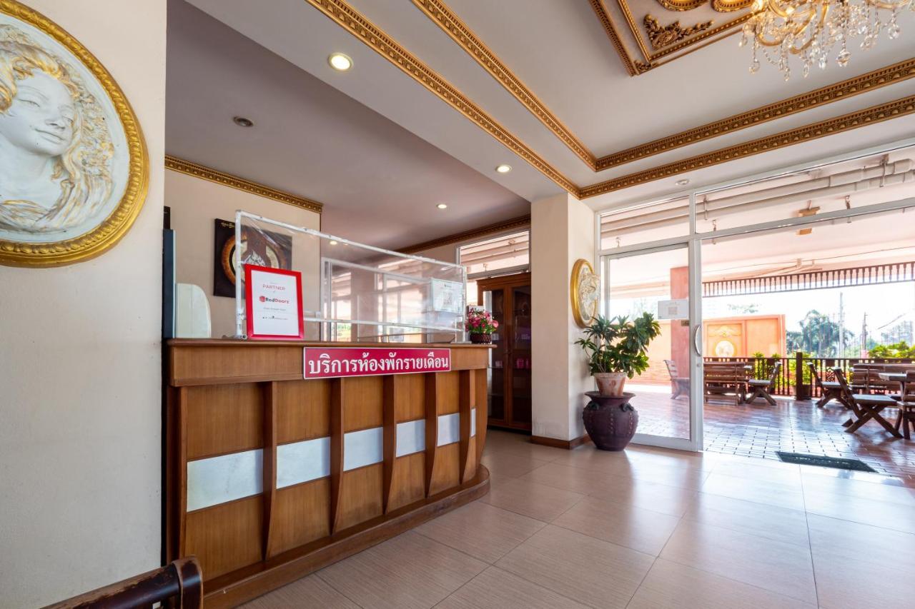 Reddoorz Navin Mansion 3 Pattaya Hotel Bagian luar foto