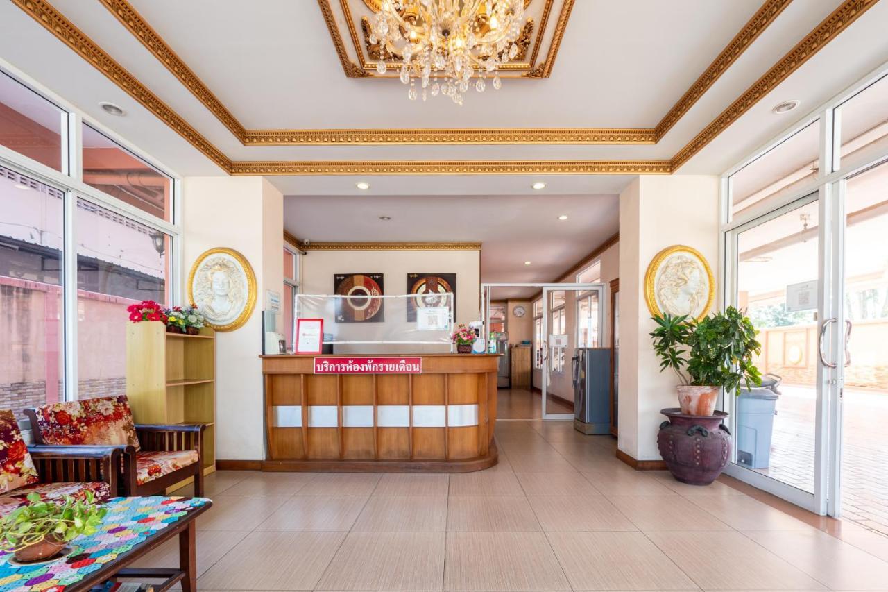 Reddoorz Navin Mansion 3 Pattaya Hotel Bagian luar foto
