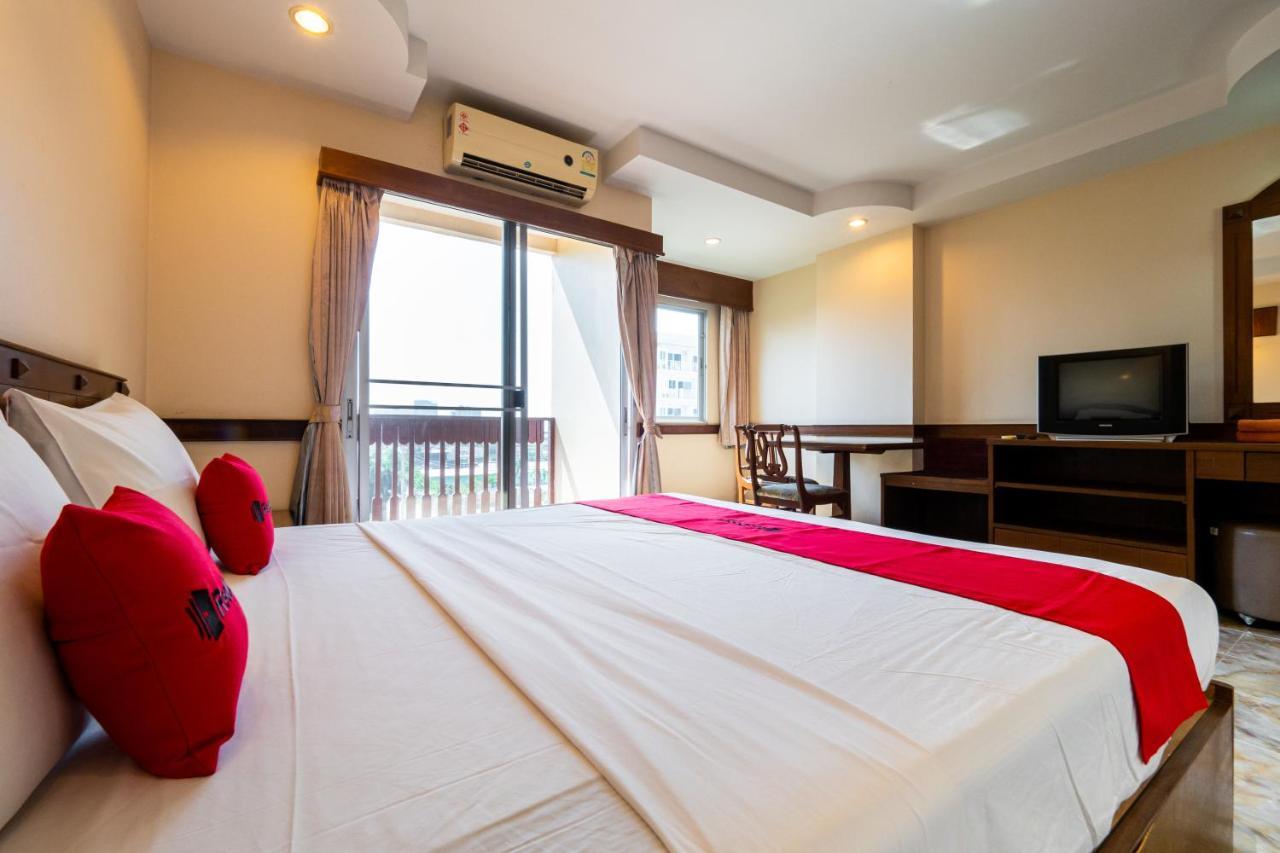 Reddoorz Navin Mansion 3 Pattaya Hotel Bagian luar foto