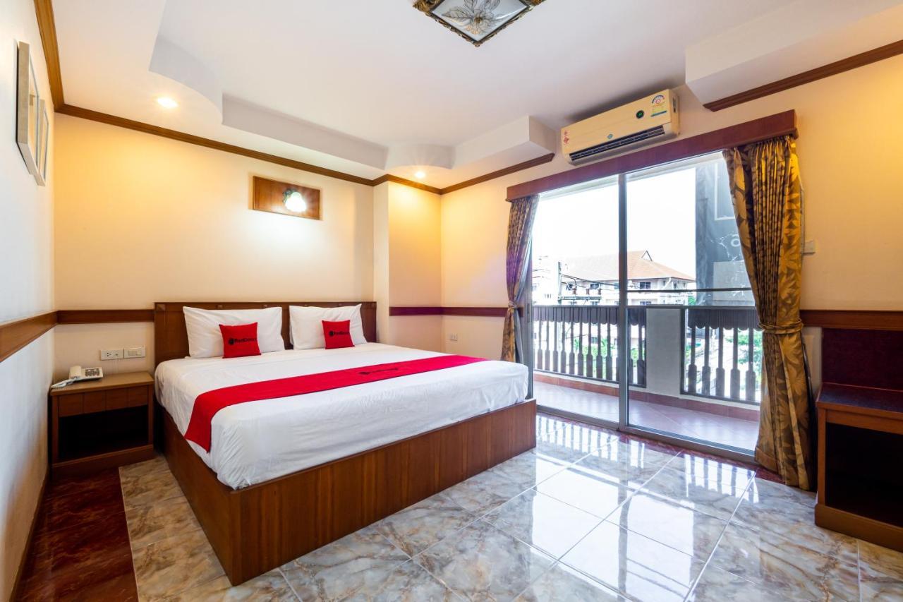 Reddoorz Navin Mansion 3 Pattaya Hotel Bagian luar foto