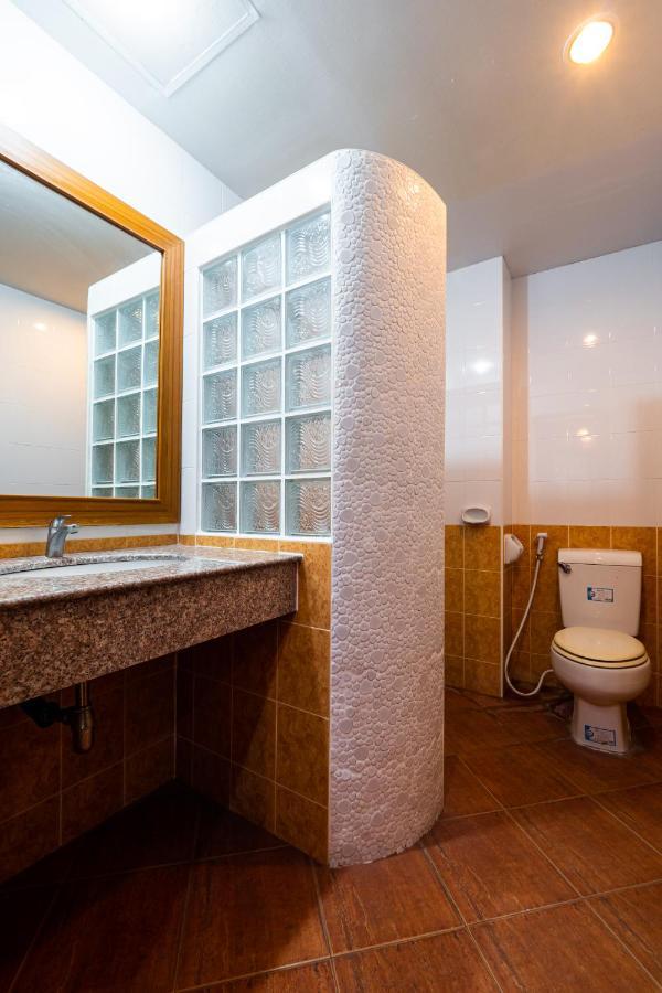 Reddoorz Navin Mansion 3 Pattaya Hotel Bagian luar foto